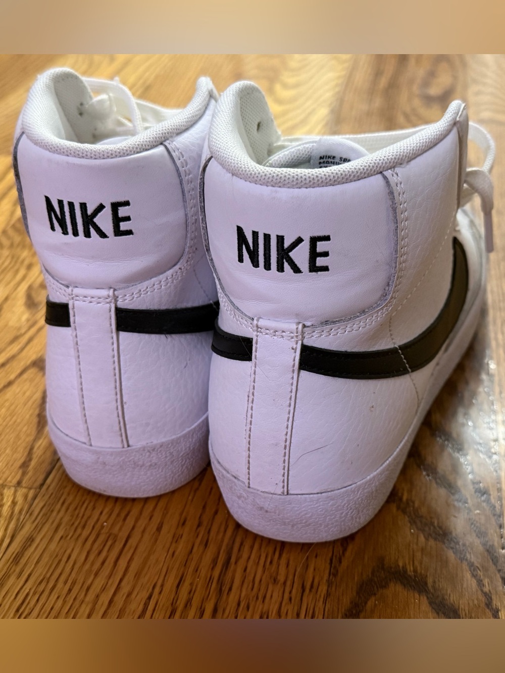 Nike Blazer Mid '77 GS (Size 5Y) - Picture 3 of 5